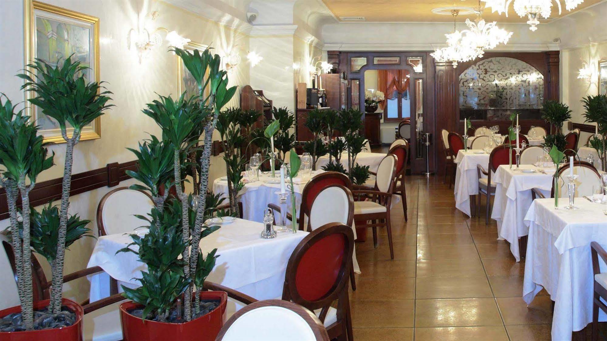 Hotel Spessotto Портогруаро Экстерьер фото